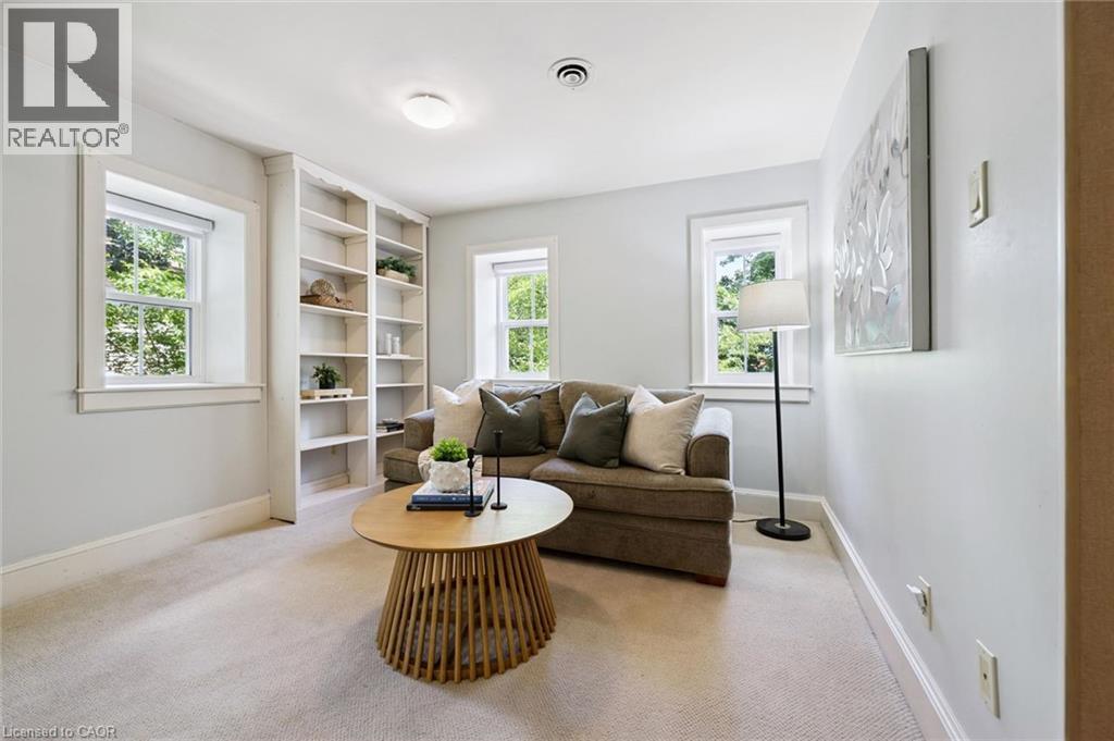 318 Guelph Avenue Property Photo 23