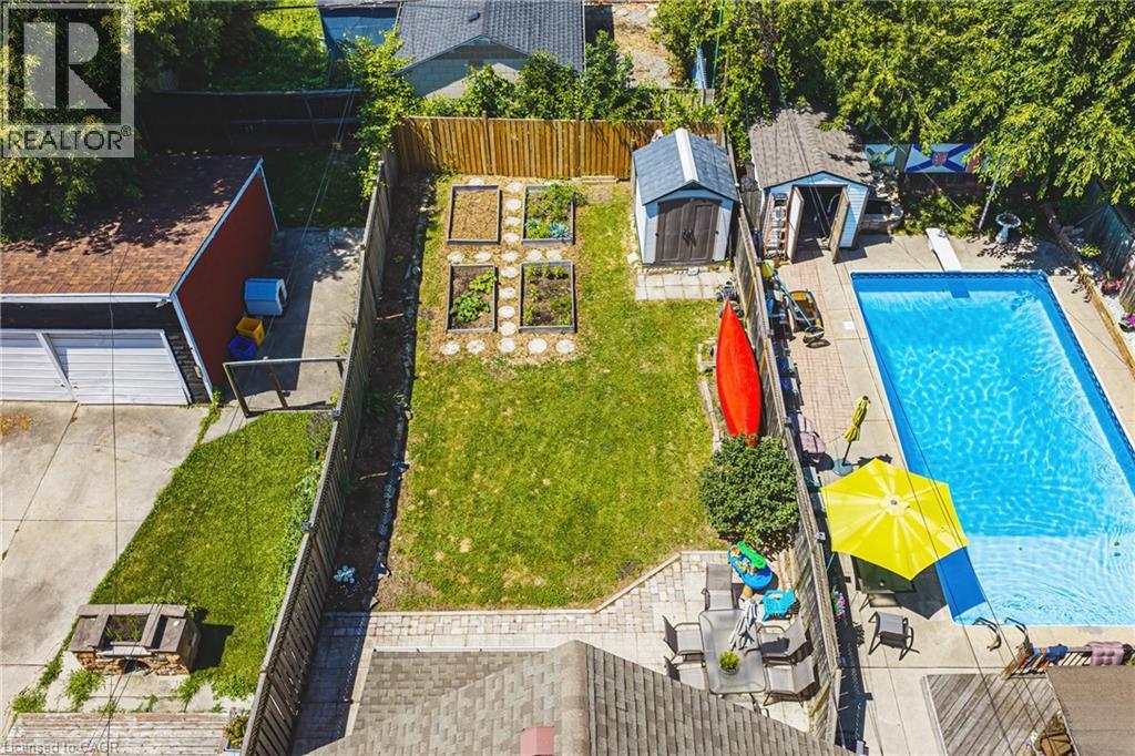 255 Weir Street N Property Photo 26