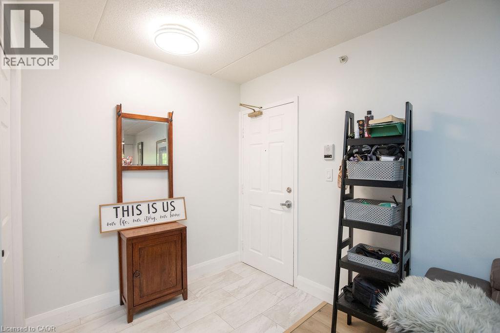 1480 Bishops Gate Unit# 207 Property Photo 3
