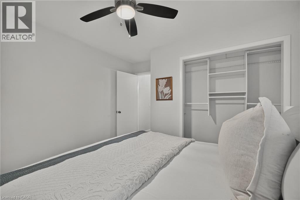205 Mckenzie Street E Property Photo 22