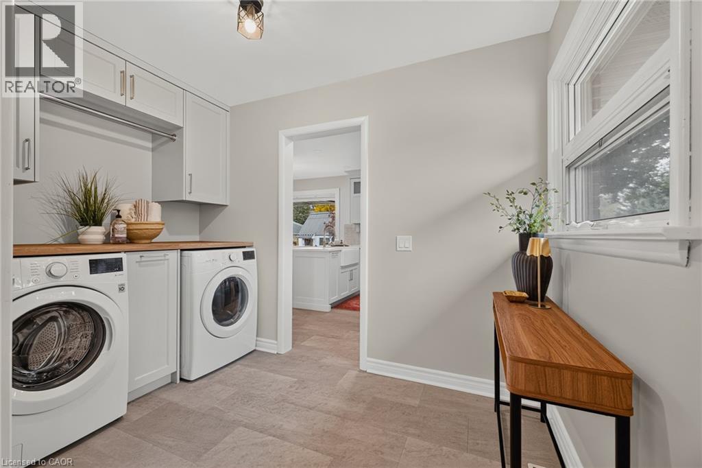 205 Mckenzie Street E Property Photo 24