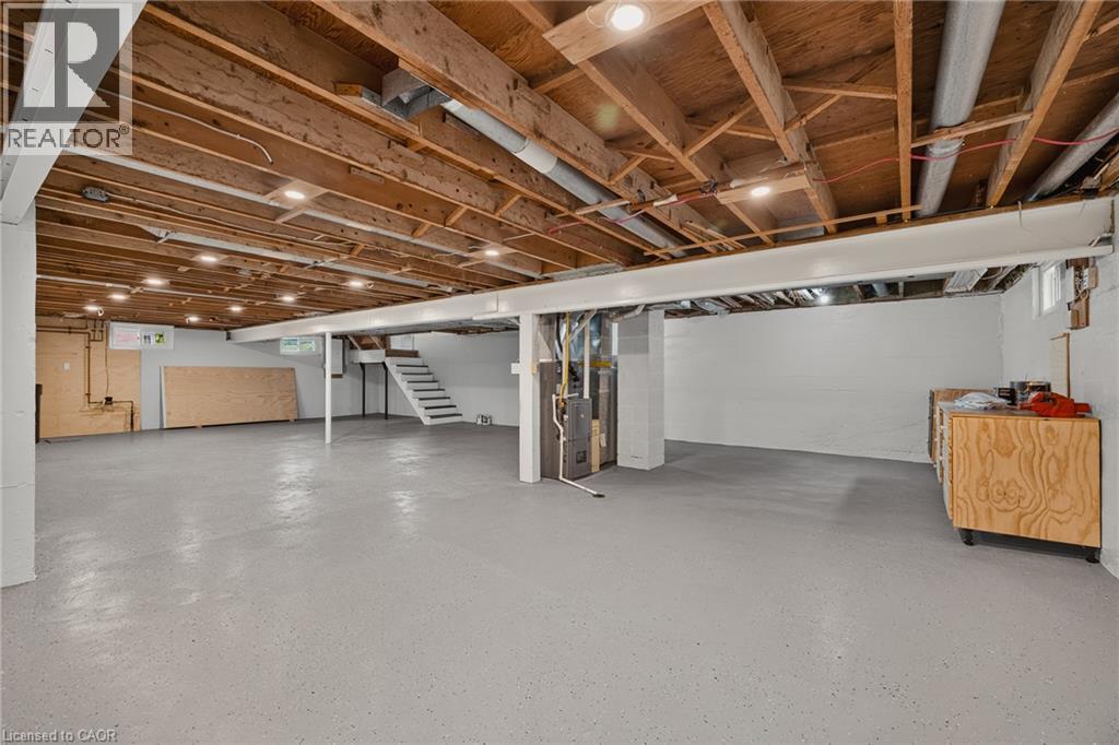 205 Mckenzie Street E Property Photo 28