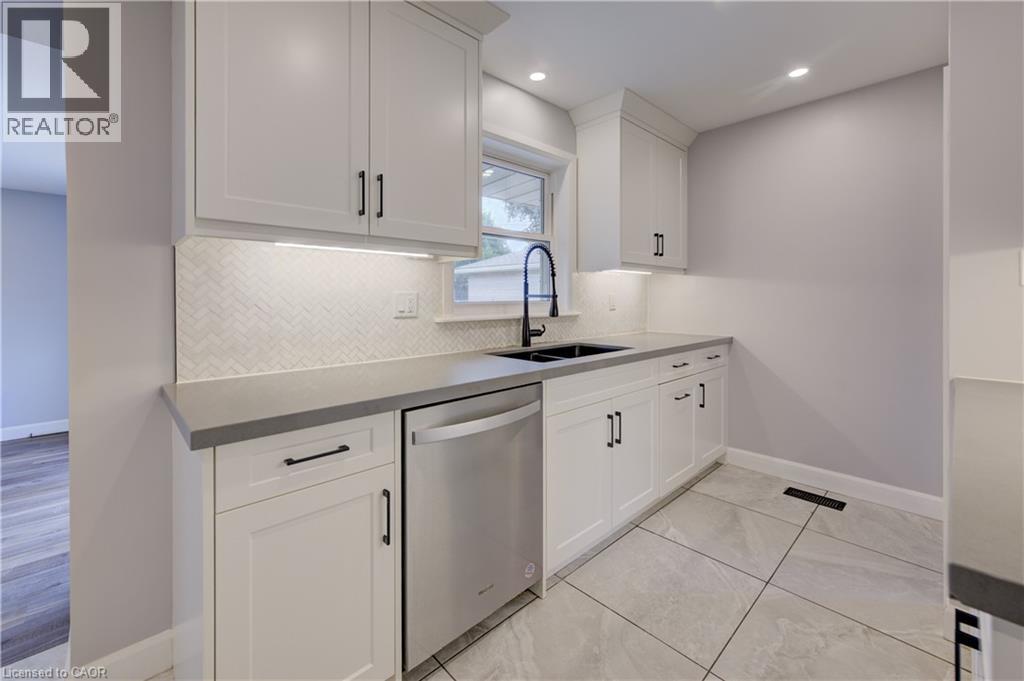 244 Royal Street Property Photo 6