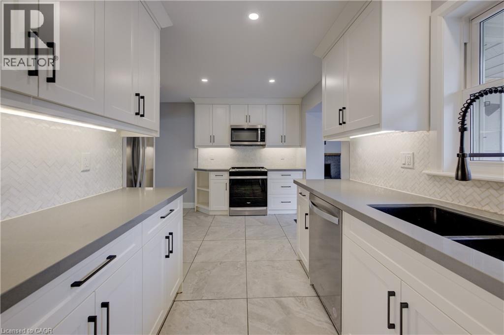 244 Royal Street Property Photo 8