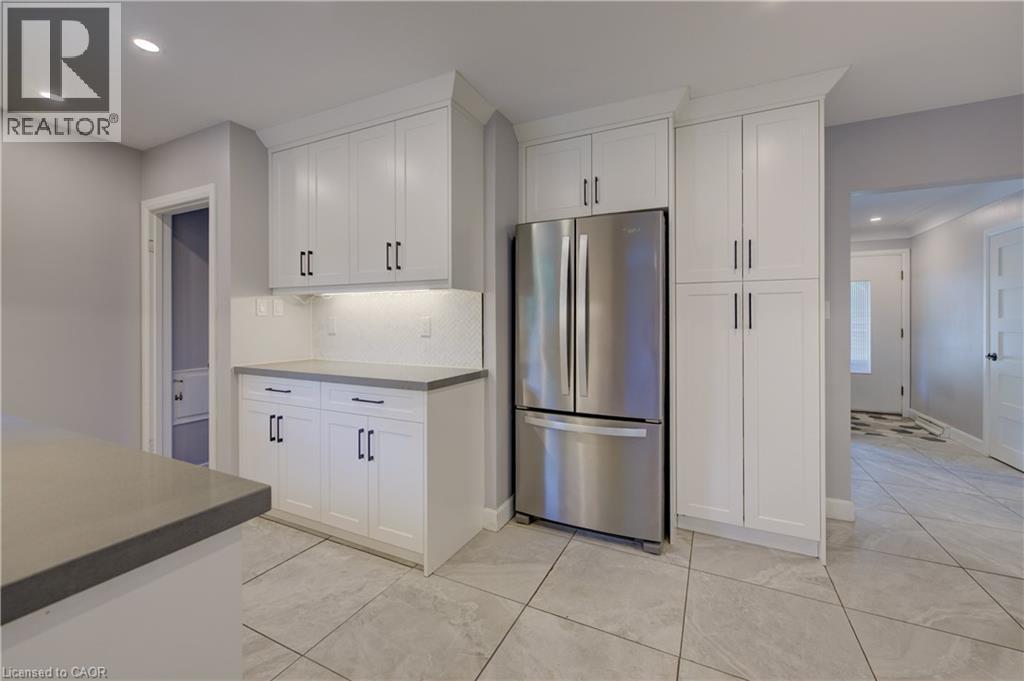244 Royal Street Property Photo 9