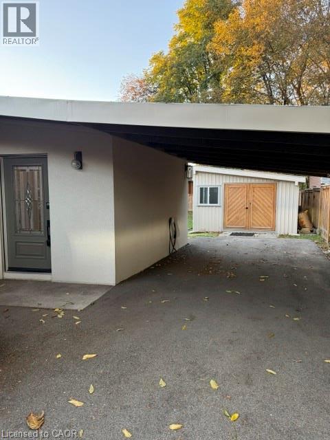 121 Paisley Boulevard E Property Photo 2