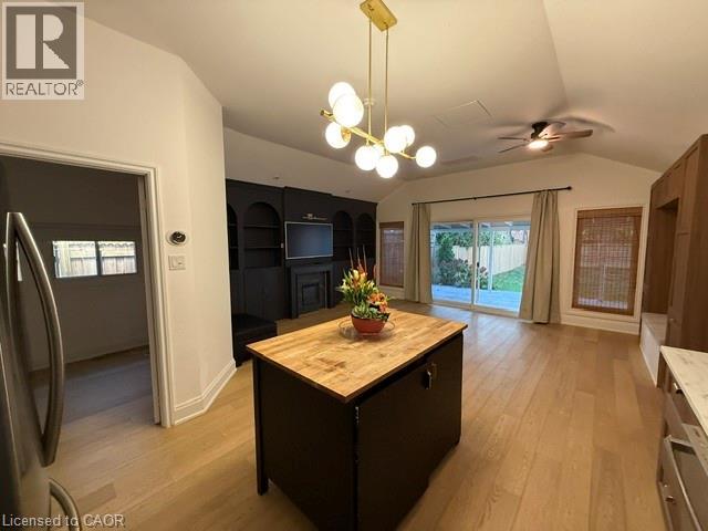 121 Paisley Boulevard E Property Photo 7