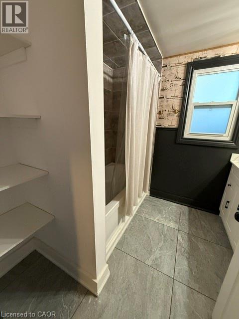 121 Paisley Boulevard E Property Photo 14