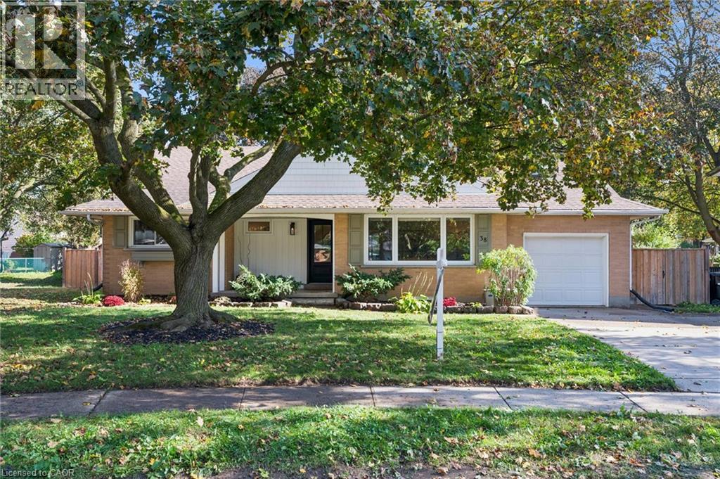 38 Yule Place Property Photo 2