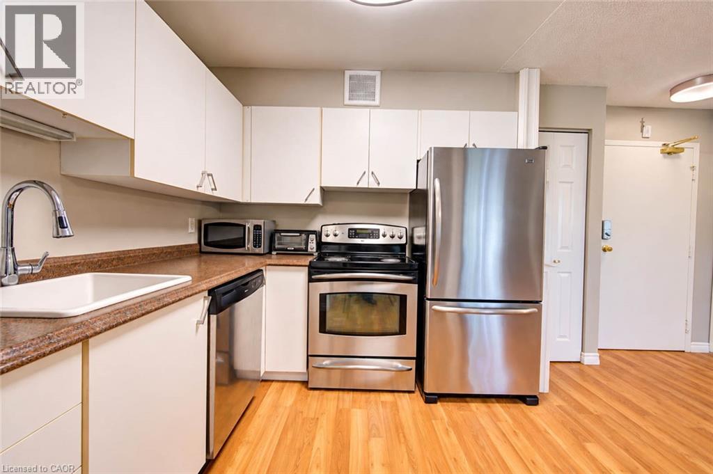 15 Hofstetter Avenue Unit# 306 Property Photo 9