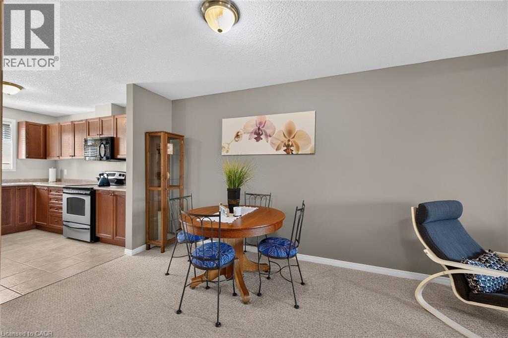 7 Powell Lane Property Photo 14