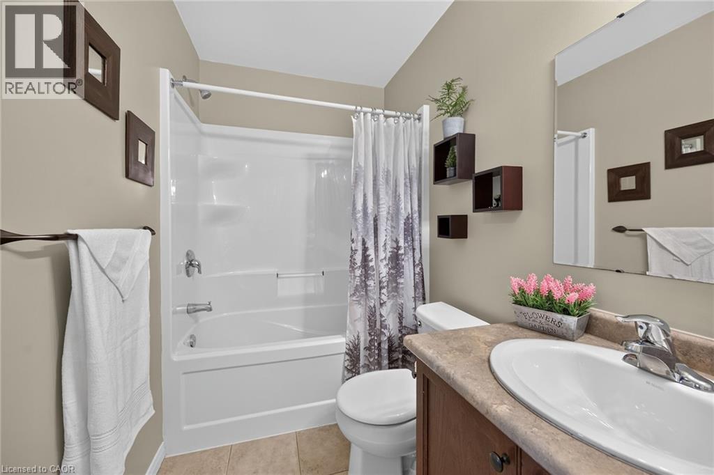7 Powell Lane Property Photo 25