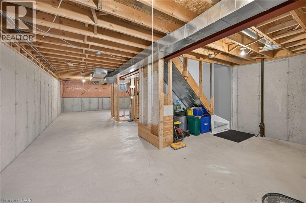 7 Powell Lane Property Photo 28