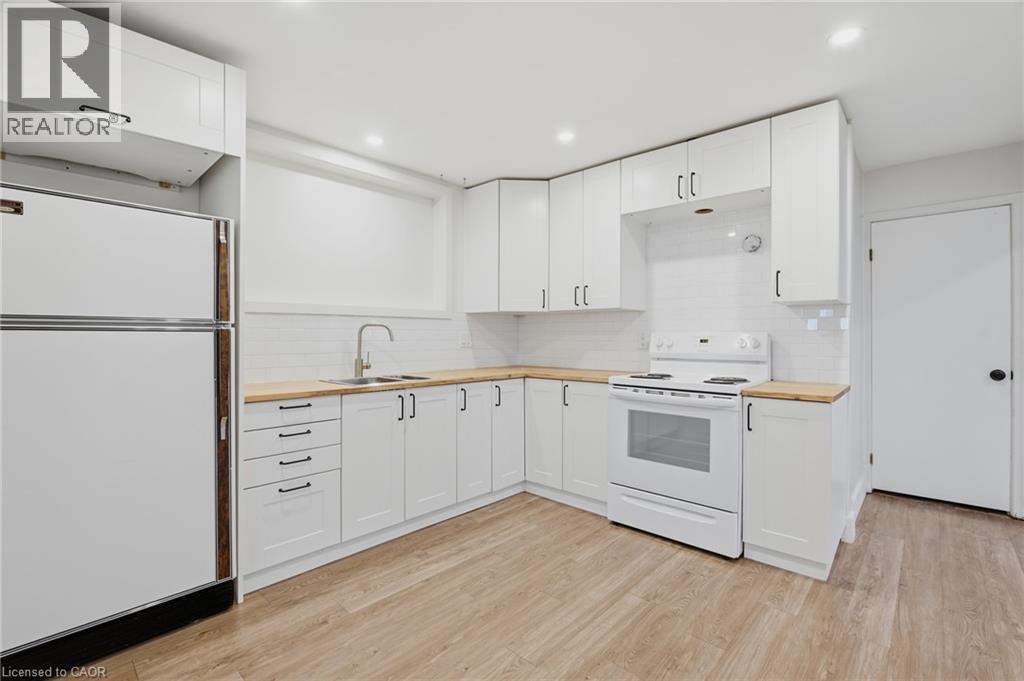 24 Briarwood Crescent Unit# 2 Property Photo 8