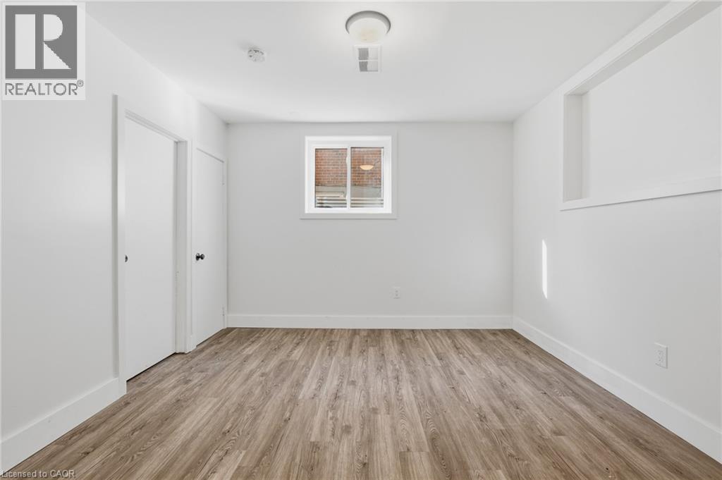 24 Briarwood Crescent Unit# 2 Property Photo 12