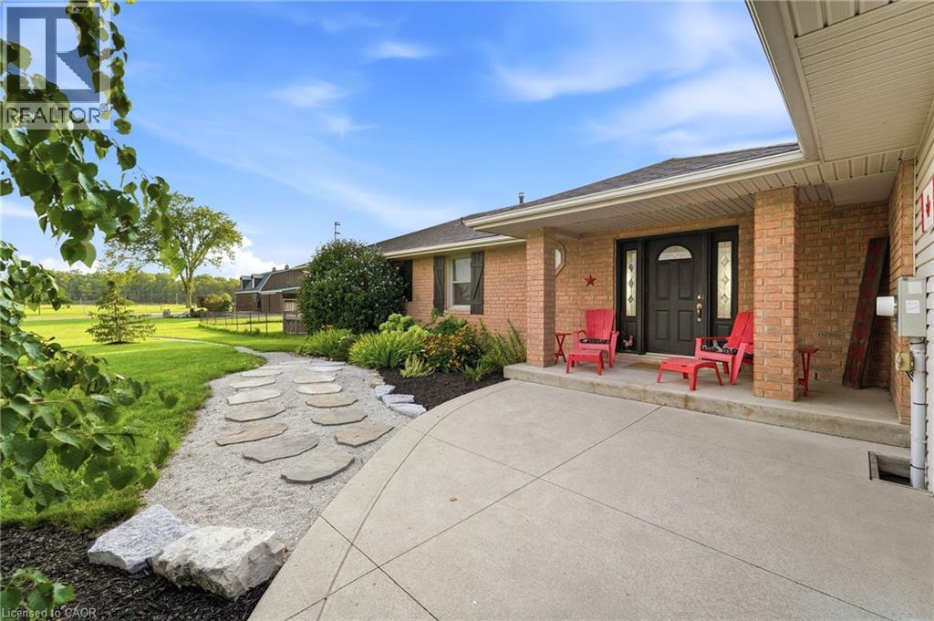 4276 Westbrook Road Property Photo 3