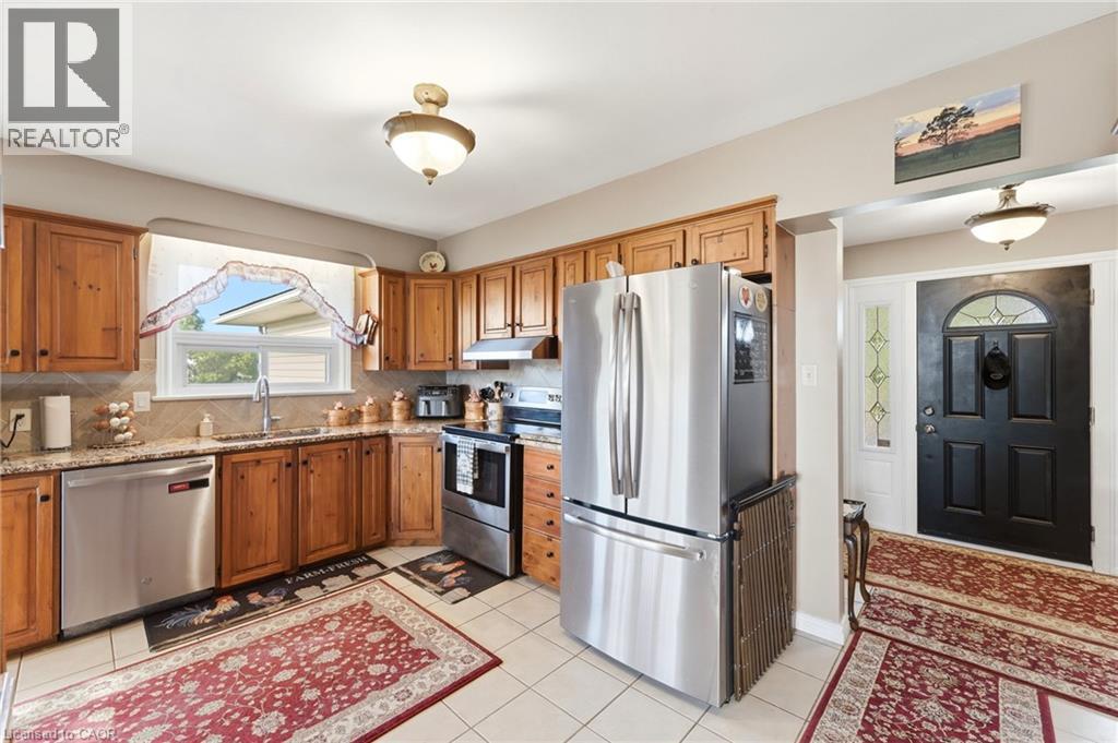 4276 Westbrook Road Property Photo 8