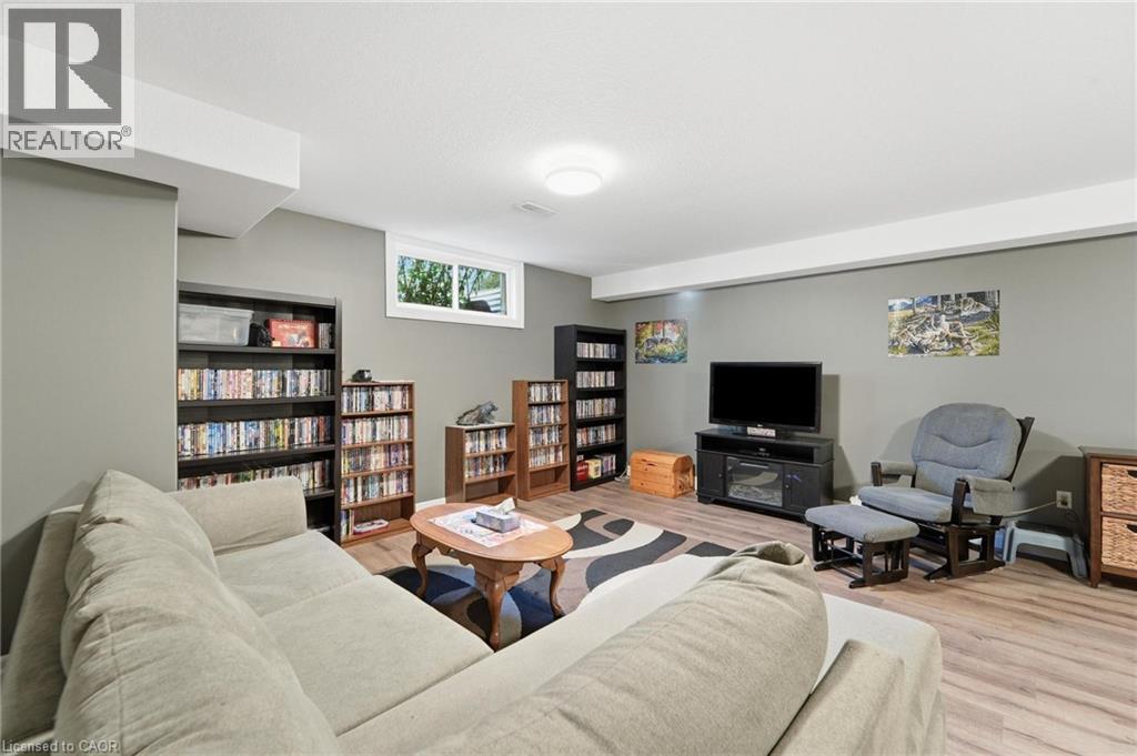 10 Nyah Court Property Photo 27