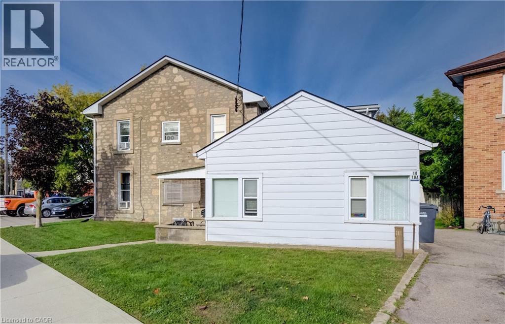172 Arthur Street S Property Photo 6