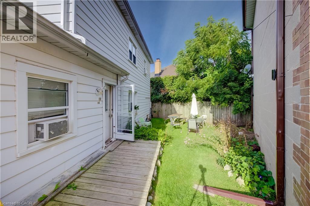 172 Arthur Street S Property Photo 7
