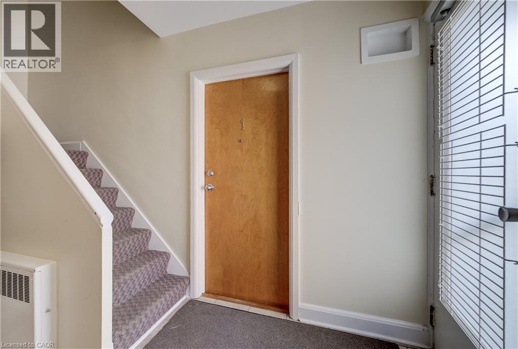 172 Arthur Street S Property Photo 16