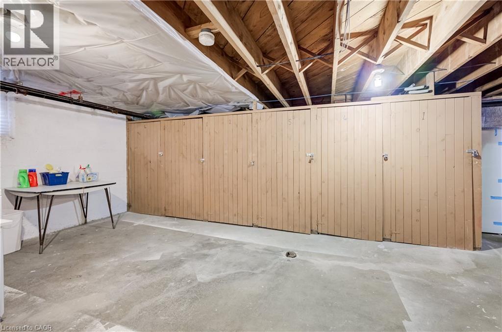 172 Arthur Street S Property Photo 22