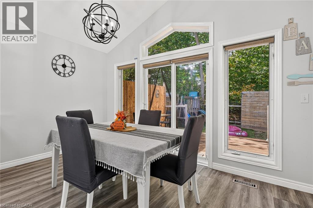 10 Potters Way Property Photo 25