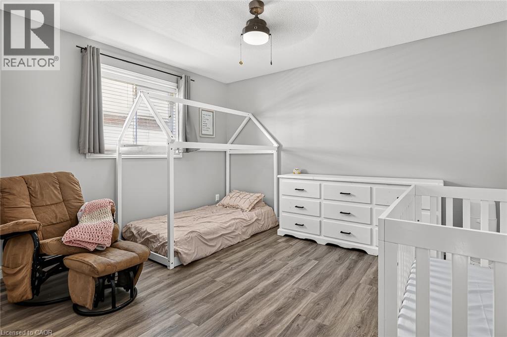 10 Potters Way Property Photo 27