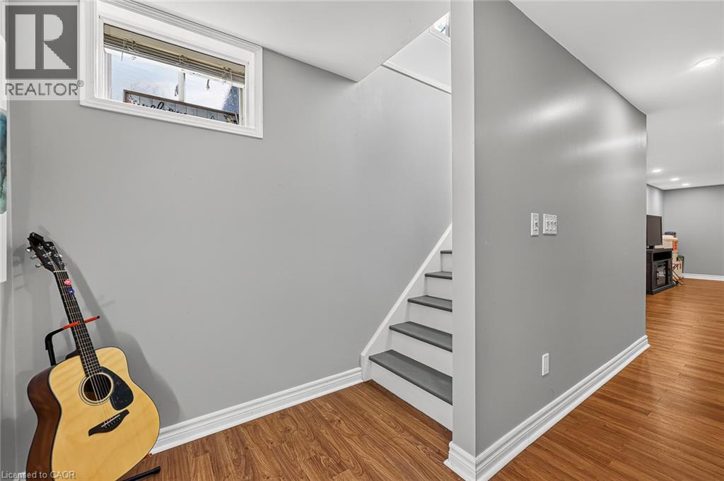 10 Potters Way Property Photo 30