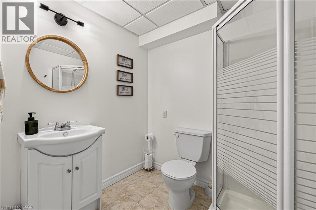 10 Potters Way Property Photo 35