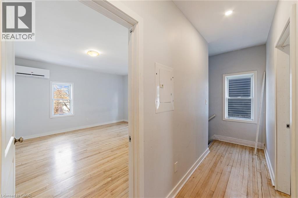 208 Mary Street Property Photo 15