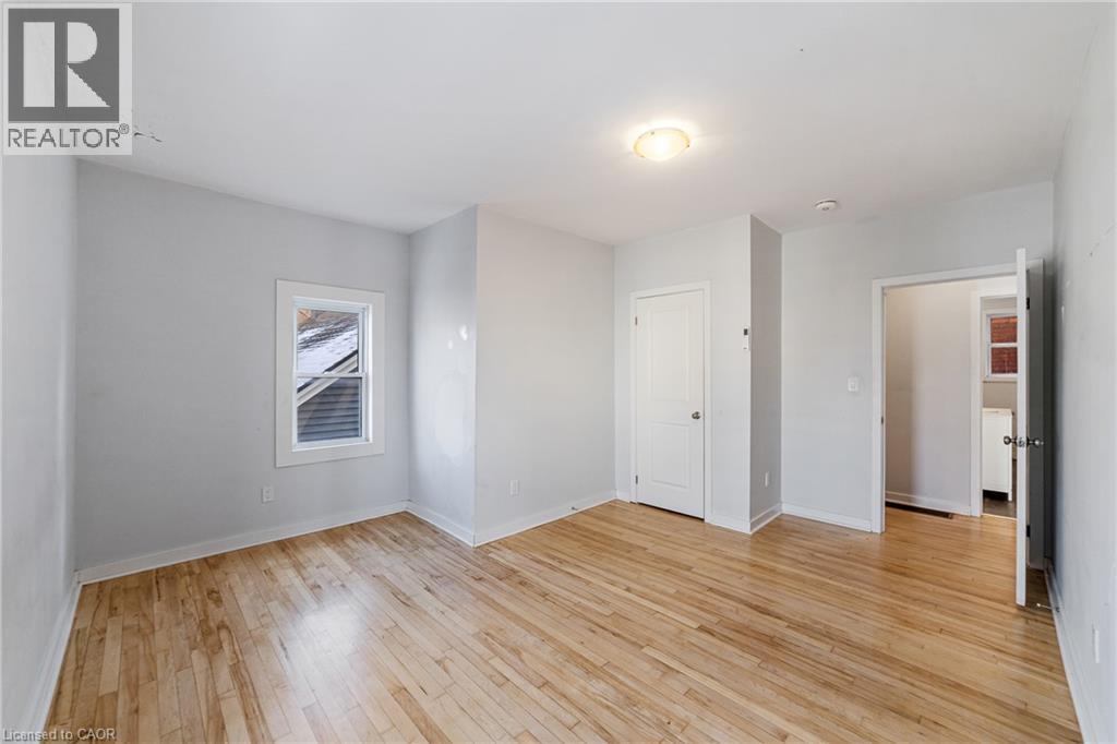 208 Mary Street Property Photo 23