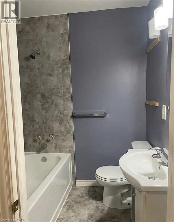 70 Victoria Avenue S Unit# 9 Property Photo 11
