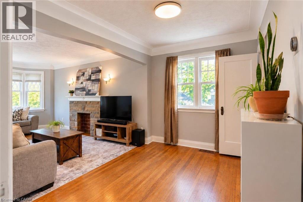 75 Barons Avenue Property Photo 11
