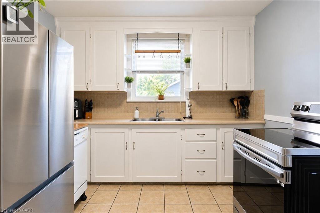 75 Barons Avenue Property Photo 15