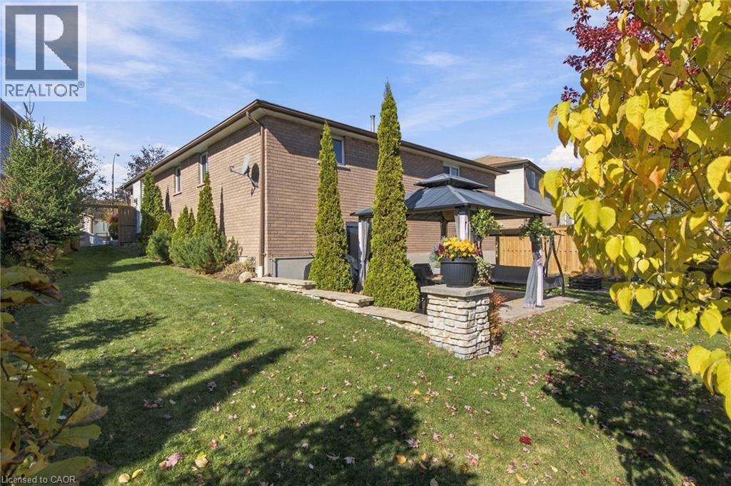 27 Costain Court Property Photo 41