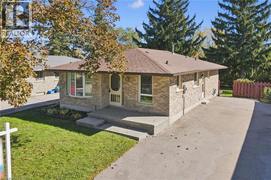 11 Caledon Court Property Photo 1