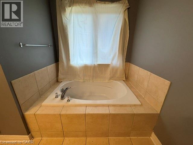 2165 Highcliffe Way Property Photo 2