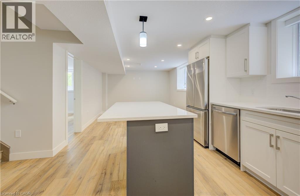 35 Second Avenue Unit# B Property Photo 8
