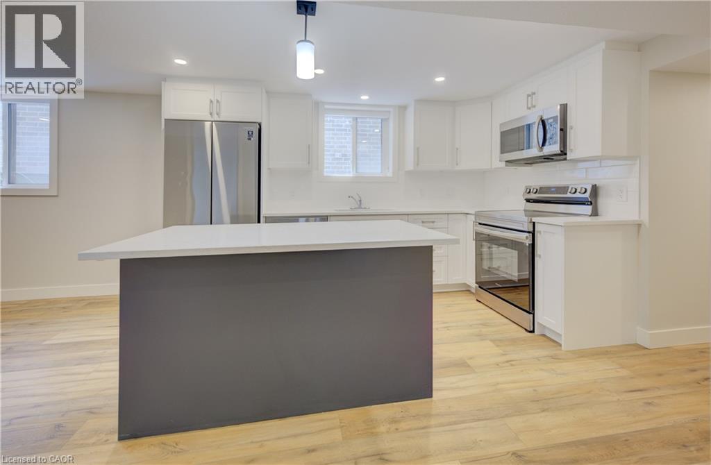35 Second Avenue Unit# B Property Photo 10