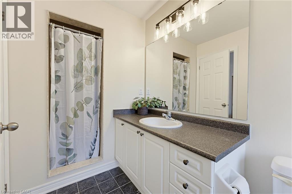 63 Golden Iris Crescent Property Photo 10