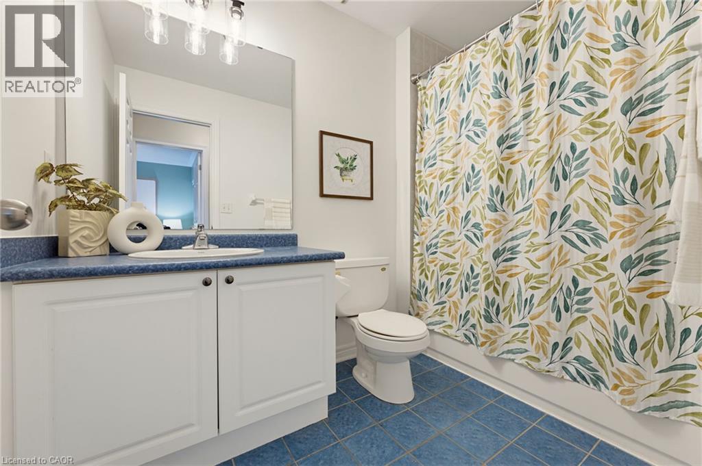 63 Golden Iris Crescent Property Photo 14