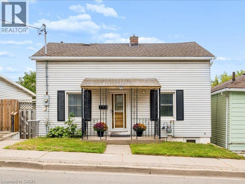 77 Beverly Street Property Photo 2