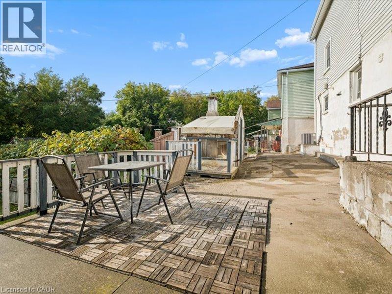 77 Beverly Street Property Photo 27