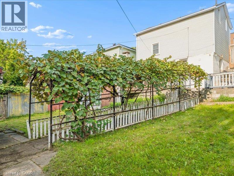 77 Beverly Street Property Photo 34