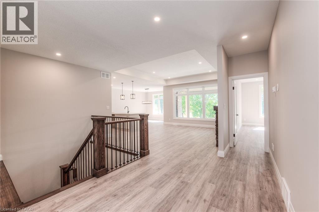 24 Tupelo Crescent Property Photo 9