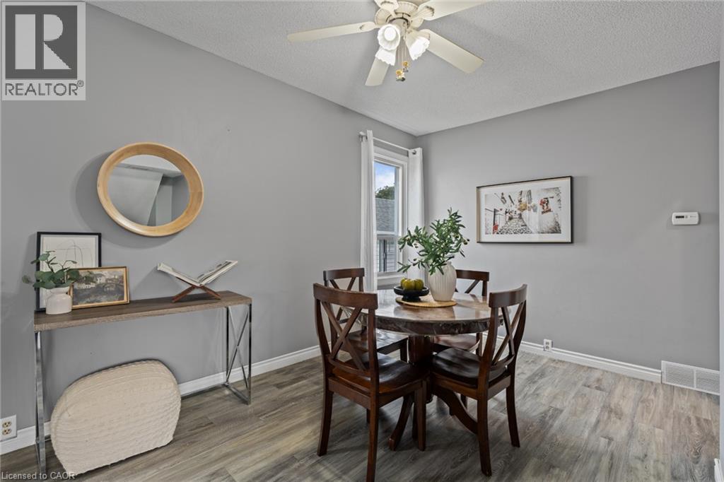 3 1/2 Dundonald Street Property Photo 10