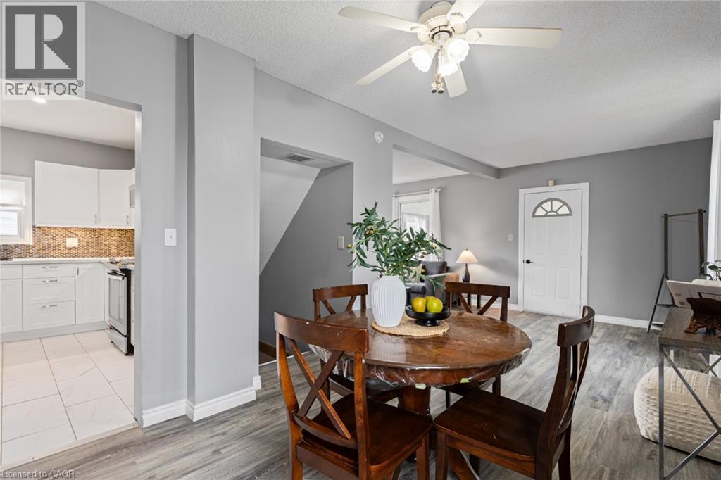 3 1/2 Dundonald Street Property Photo 11
