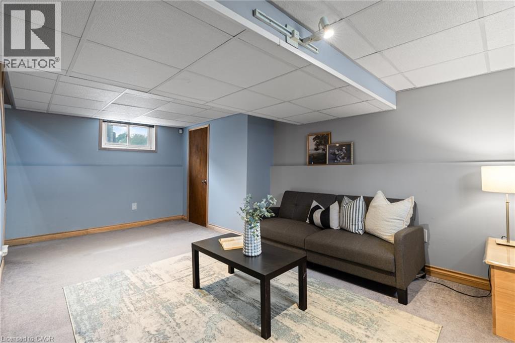 3 1/2 Dundonald Street Property Photo 25