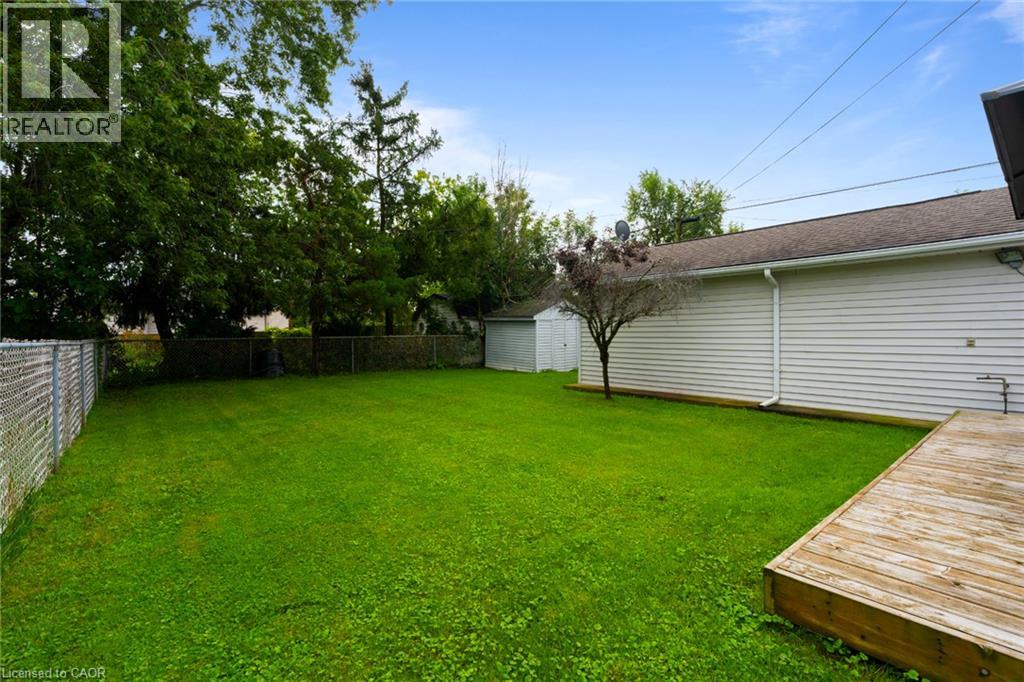 3 1/2 Dundonald Street Property Photo 35